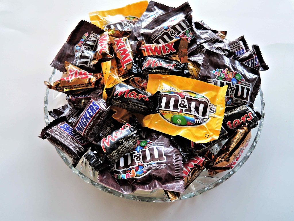 How to Create a Halloween Candy Station at Home: Fun and Creative Ideas